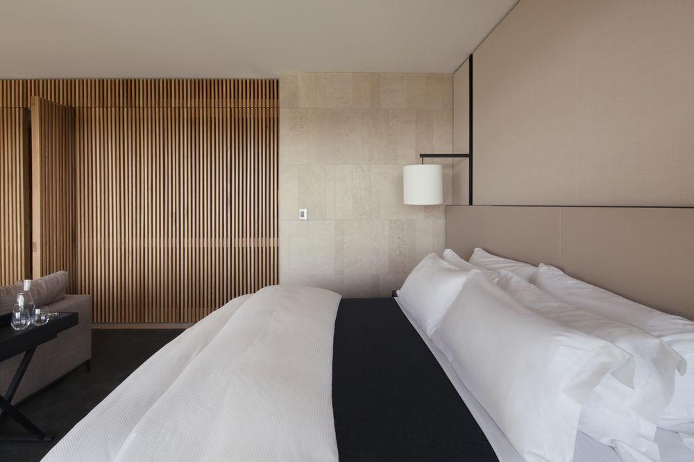 Hotel Realm Canberra Ngoại thất bức ảnh A room at the hotel