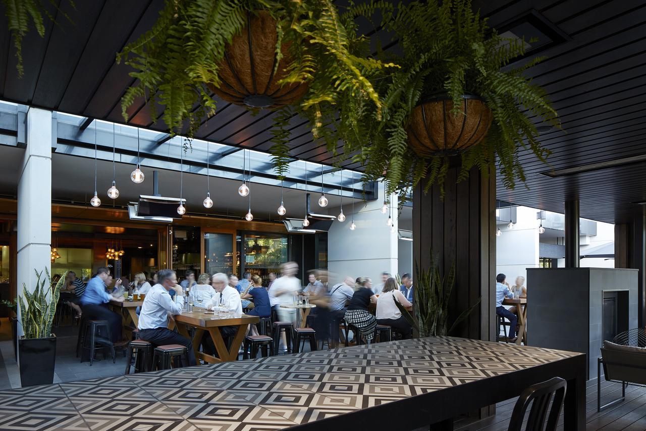 Hotel Realm Canberra Ngoại thất bức ảnh The Terrace at The Standard