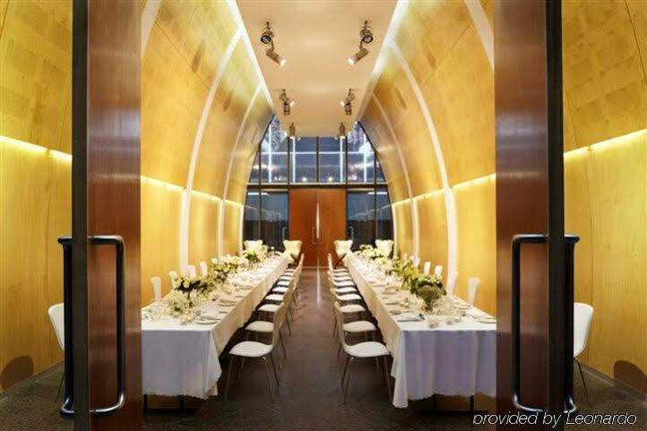 Hotel Realm Canberra Ngoại thất bức ảnh The Long Room