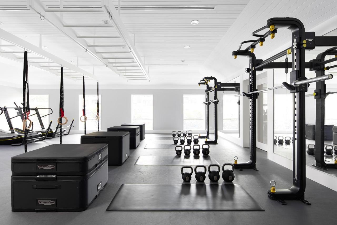 Hotel Realm Canberra Ngoại thất bức ảnh CrossFit gym