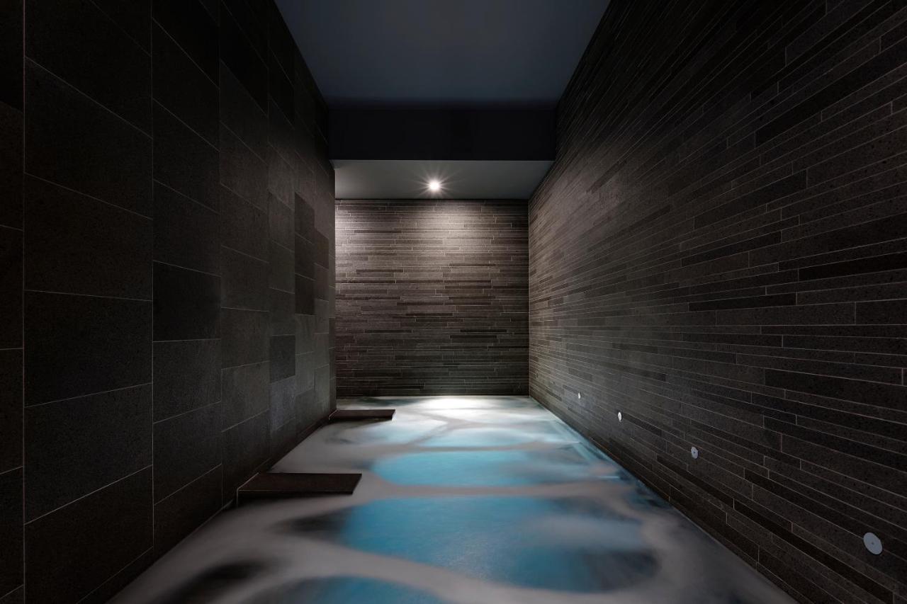 Hotel Realm Canberra Ngoại thất bức ảnh A modern onsen in Tokyo